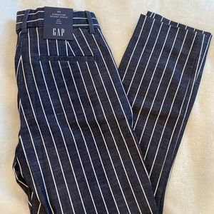 Gap signature skinny ankle mid-rise slacks